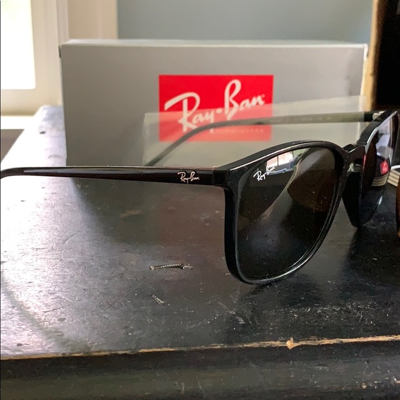 Ray Bans - Picture 4 of 5
